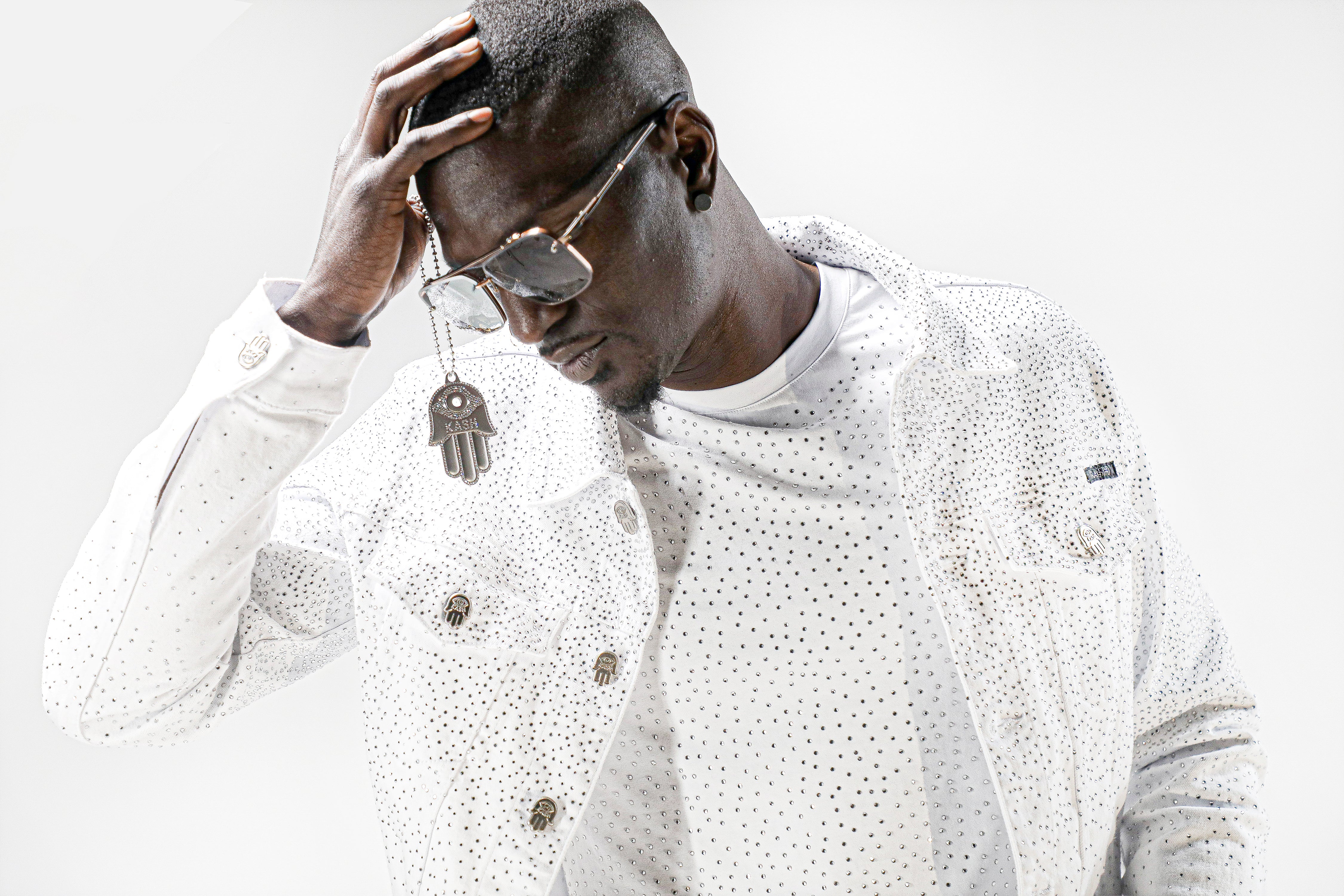 KASH DIAMOND COLLECTION-WHITE DENIM JACKET WITH CLEAR CRYSTALS